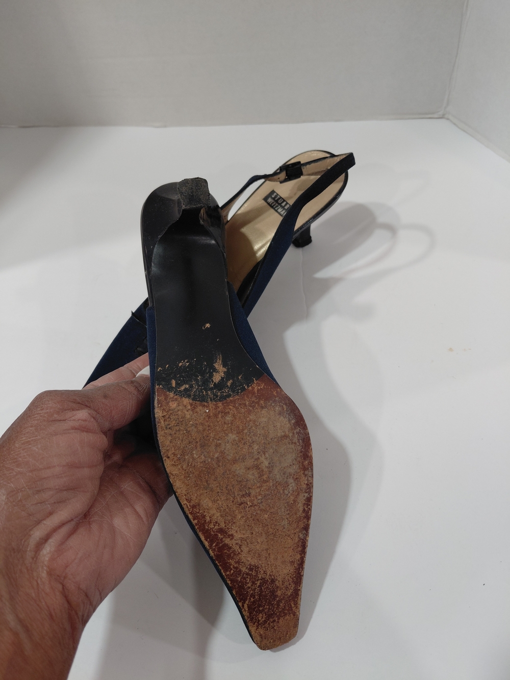 Stuart Weitzman Black Slingback Pointed-Toe Pumps with Bow Detail - Picture 6 of 8